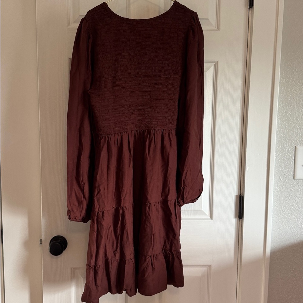 Zesica Smocked V-Neck Tiered Dress in Brown Size Large - Picture 6 of 9